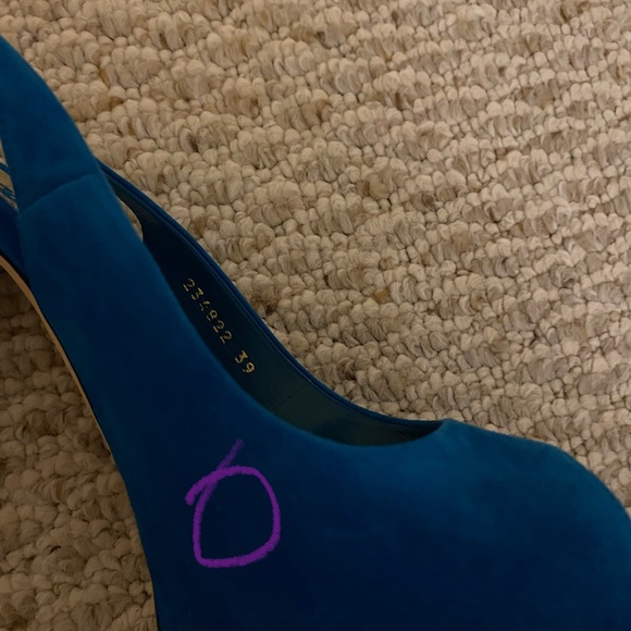 Gucci Sophia Suede Peep Toe Slingback Sandals - Picture 7 of 10